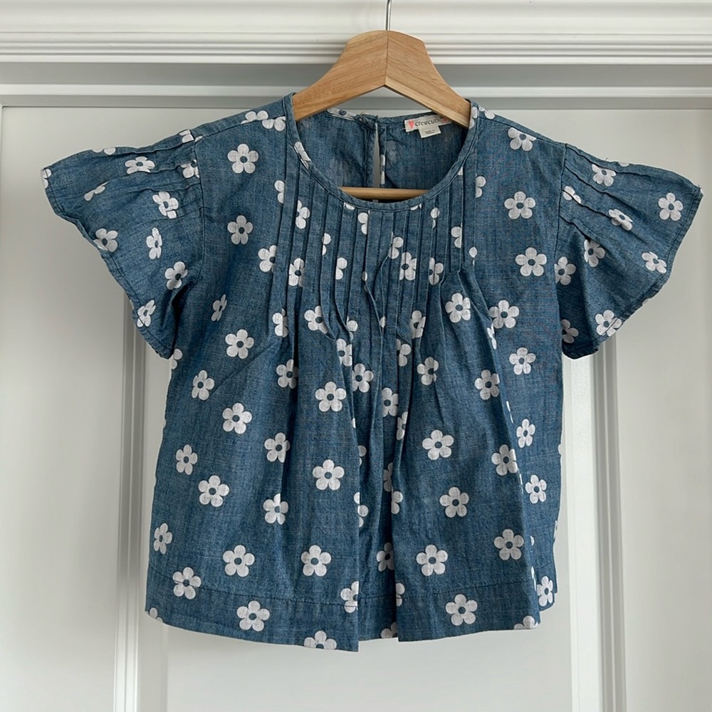 Crewcuts girls pleated top in daisy-print chambray size 6